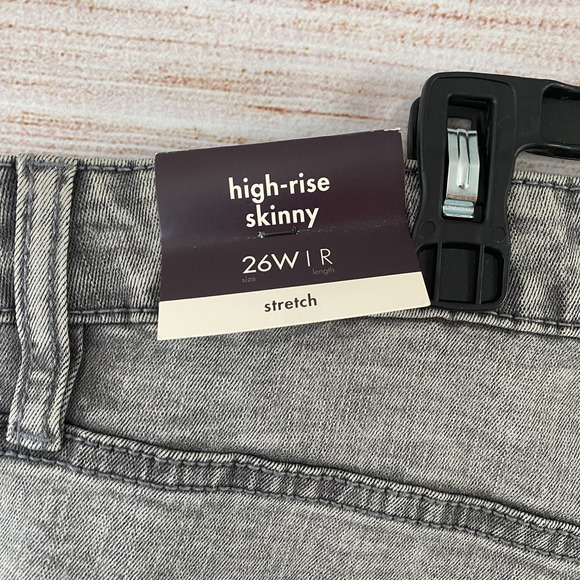 Ava & Viv Black Stone Wash Jeans Size 26W NWT High Rise Skinny Stretch Raw Hems - Picture 7 of 9